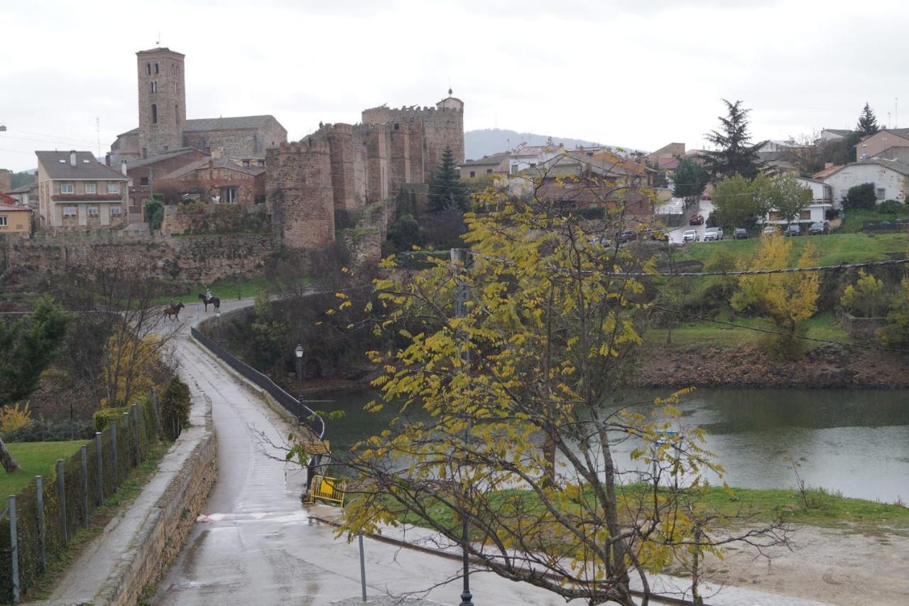 Puente Viejo De Buitrago Casa Encina Apartment Buitrago del Lozoya Luaran gambar